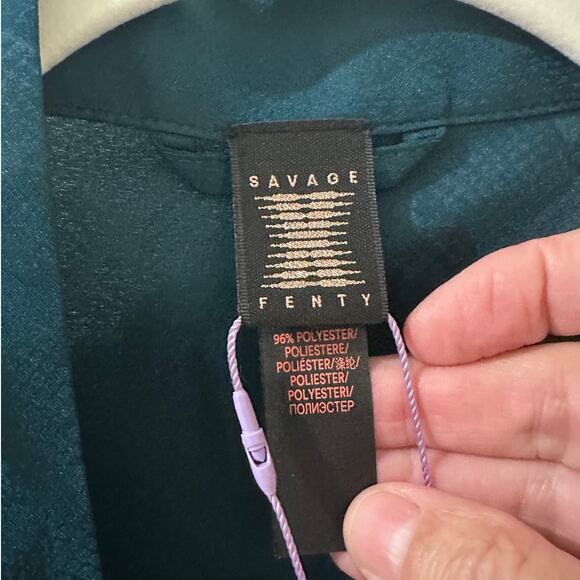 Savage X Fenty Women's Snakeskin Print Long Satin Robe Emerald Green, size L - Picture 4 of 11